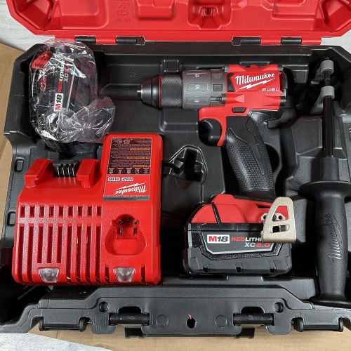  Milwaukee Electric Tools 2803-22 Drill Driver Kit