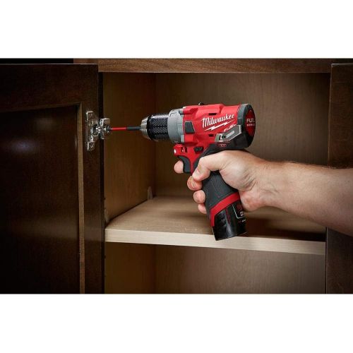  [아마존베스트]Milwaukee 2504-21 M12 FUEL 1/2 in. Hammer Drill Kit with 2.0 Ah Battery and Bag