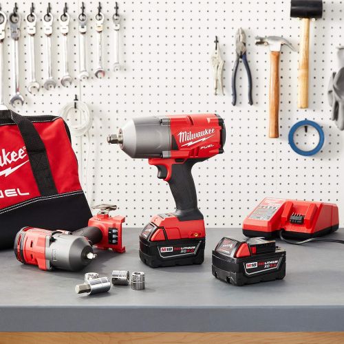  [아마존베스트]Milwaukee 2 PC M18 FUEL Auto Kit - 1/2 Impact Wrench and 3/8 Impact Wrench