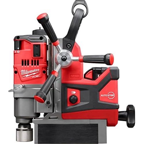  Milwaukee 2788-22 M18 Fuel 1-1/2 Lineman Magnetic Drill Kit