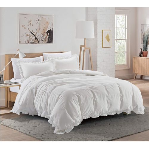  Mivedia Collection Ruffled Duvet Cover Set with Pillow Shams | 100% Cotton Farmhouse & Bohemian Style Bedding | Lightweight & Soft (King, White)