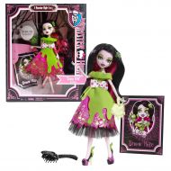 Mattel Year 2012 Monster High Once Upon a Time Story Series 11 Inch Doll Set - Draculaura as Snow Bite with Green Apple-Shaped Purse, Hairbrush and Storybook Cover Shot