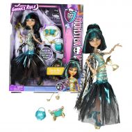 Mattel Year 2012 Monster High Ghouls Rule Series 12 Inch Doll Set - Cleo de Nile Daughter of The Mummy) with Mask, Coctail Bowl with Cup and Ladle, Pumpkin Basket, Hairbrush and Di