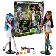 Mattel Year 2012 Monster High Mad Science Series 2 Pack 11 Inch Doll Set - Lab partners Cleo de Nile and Ghoulia Yelps in Lab Coats with Experiment Tubes and 2 Doll Stands