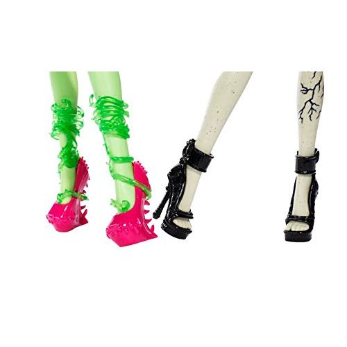 몬스터하이 Monster High Zombie Shake Rochelle Goyle and Venus McFlytrap Doll (2-Pack)
