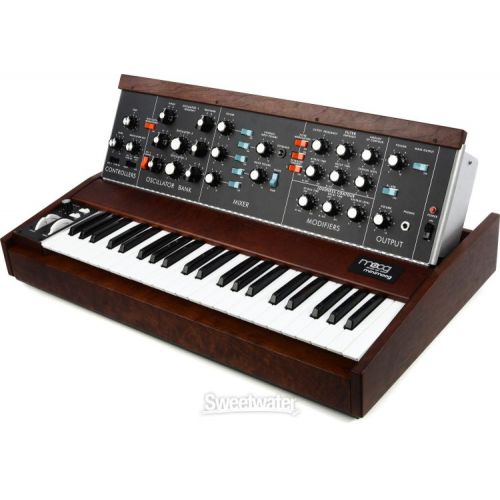  Moog Minimoog Model D Analog Synthesizer - Appalachian Cherry Demo