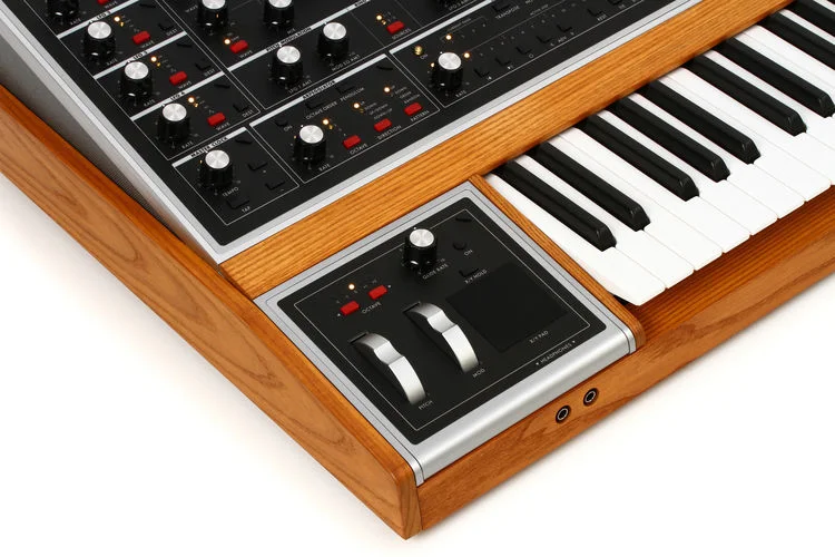  Moog One 16-voice Analog Synthesizer