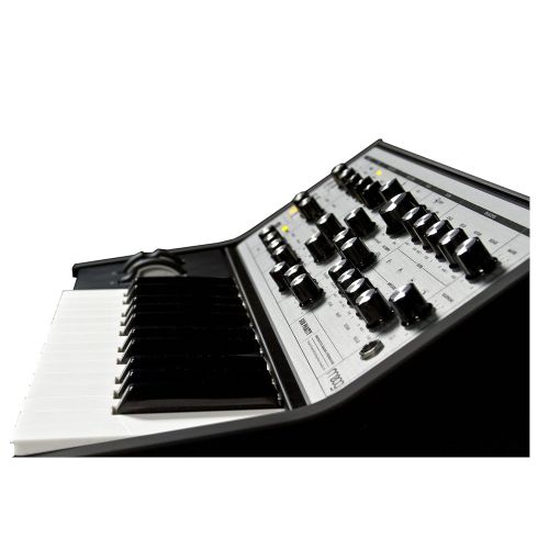  Moog Music Inc. Moog Sub Phatty 25-Key Analog Synthesizer