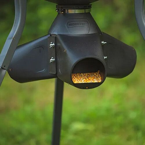  Moultrie 30-Gallon Gravity Tripod Feeder