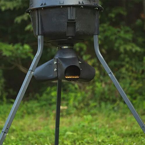  Moultrie 30-Gallon Gravity Tripod Feeder