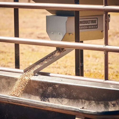  Moultrie Ranch Series Auger Feeder (450 lb)