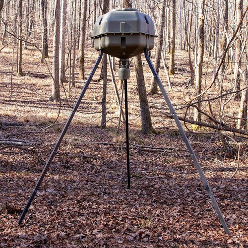  Moultrie 325 Unlimited Deer Feeder with NXT Shocking Varmint Guard