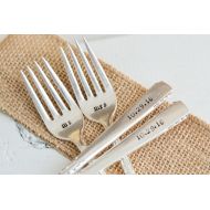 MountainBirdBanners Mr & Mrs Wedding Forks - Custom Wedding Date Fork Set - Hand Stamped Vintage Forks - Engagement Gift - Engraved Forks - Cake Forks