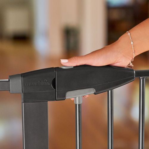 먼치킨 Munchkin Easy Close XL Safety Gate, Dark Grey