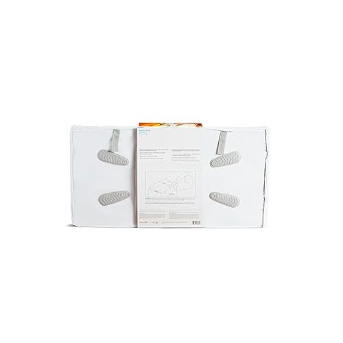 먼치킨 Munchkin® Secure Grip™ Contoured Baby Diaper Changing Pad for Dresser, Waterproof, 16