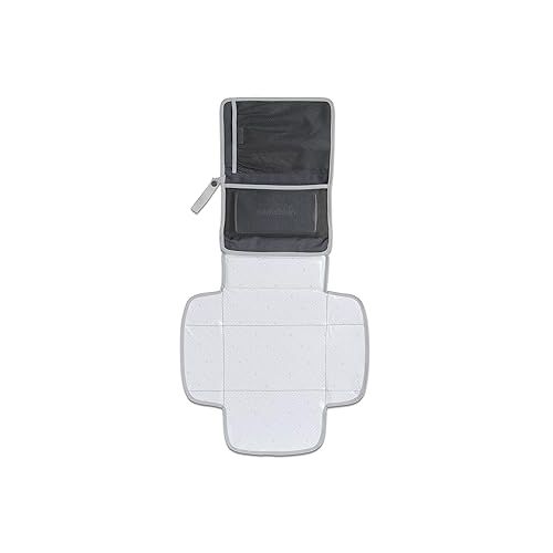 먼치킨 Munchkin® Go Change™ Portable Diaper Changing Kit with Changing Pad and Wipes Case, Grey