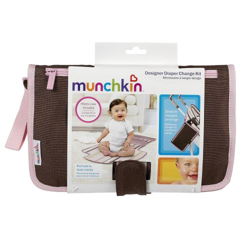 먼치킨 Munchkin Portable Diaper Changing Kit with Changing Pad and Wipes Case, Grey