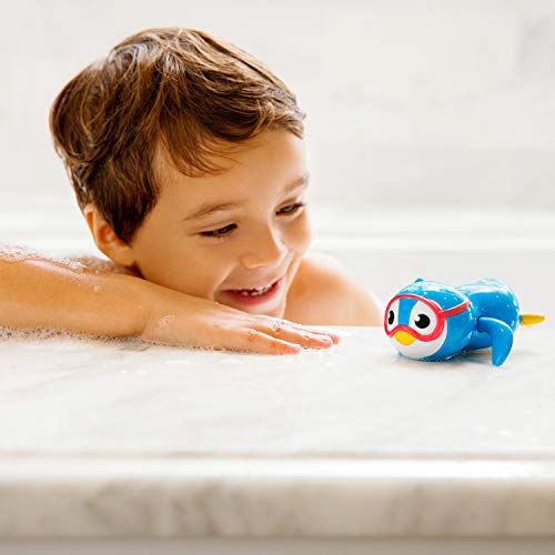 먼치킨 Munchkin Bath Essentials Set with Bonus Wind-Up Swimming Penguin