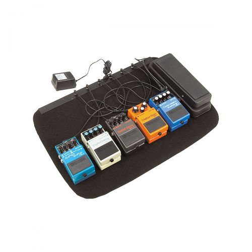  Musicians Gear},description:The Musicians Gear Powered pedal board delivers plush protection and portability for your guitar effect pedals. Combines a built-in power strip on a rem