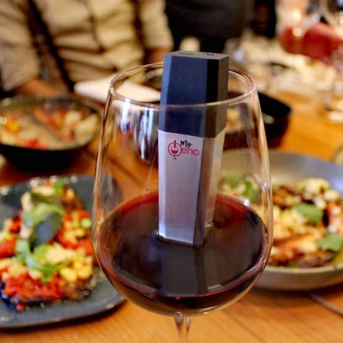  MyOeno The Smart Wine Scanner - Extract All The Relevant Information About Your Wine into Your Smartphone.
