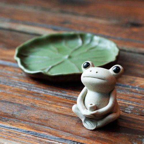  인센스스틱 NAGU 100% Handmade Ceramic Stick Incense Burner Holder,Small Frog Incense,Lotus Leaf Tray,Mini Cute Animal Statue Home Incense Burner