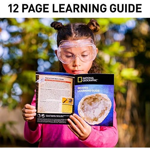  [아마존베스트]NATIONAL GEOGRAPHIC Break Open 4 Geodes Science Kit  Includes Goggles, Detailed Learning Guide and Display Stand - Great STEM Science gift for Mineralogy and Geology enthusiasts o