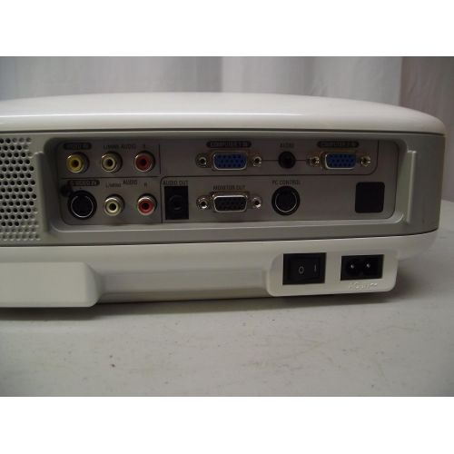  NEC VT470 Digital Video Projector 2000 ANSI Lumens