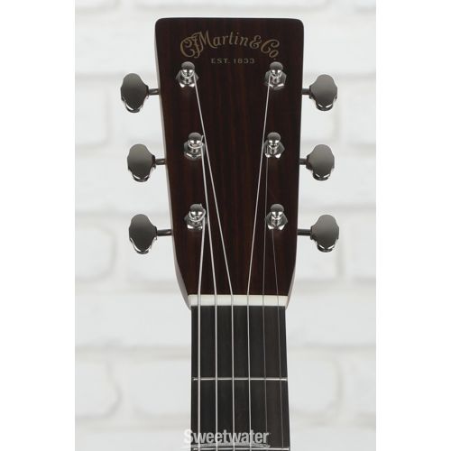  NEW
? Martin SC-28E Acoustic-electric Guitar with Fishman Aura VT Blend Electronics - Aged Natural