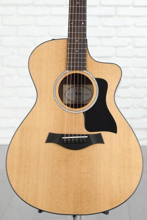  Taylor 212ce Plus Grand Concert Acoustic-electric Guitar - Natural