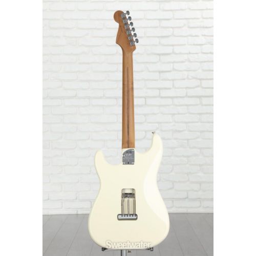  NEW
? Fender American Professional II GT11 Stratocaster - Olympic White with Rosewood Fingerboard, Sweetwater Exclusive
