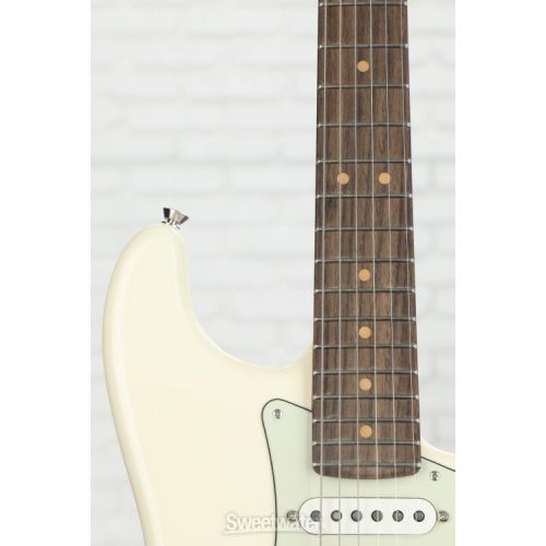  NEW
? Fender American Professional II GT11 Stratocaster - Olympic White with Rosewood Fingerboard, Sweetwater Exclusive