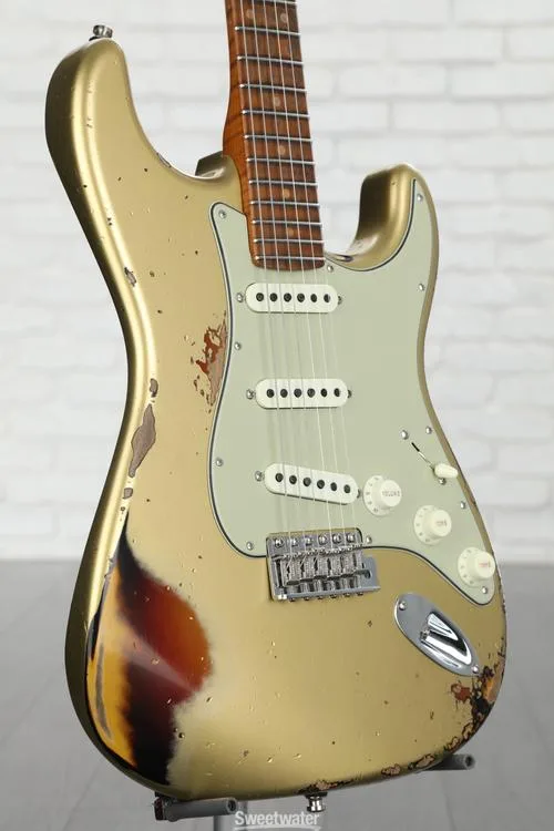  NEW
? Fender Custom Shop GT11 Heavy Relic Stratocaster - Aztec Gold 3-tone Sunburst, Sweetwater Exclusive