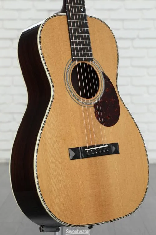 NEW
? Eastman Guitars E20P Thermo-cured Parlor Acoustic Guitar - Natural