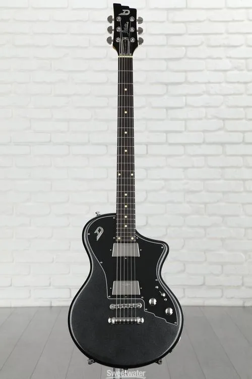  NEW
? Duesenberg Julietta Baritone Electric Guitar - Catalina Black