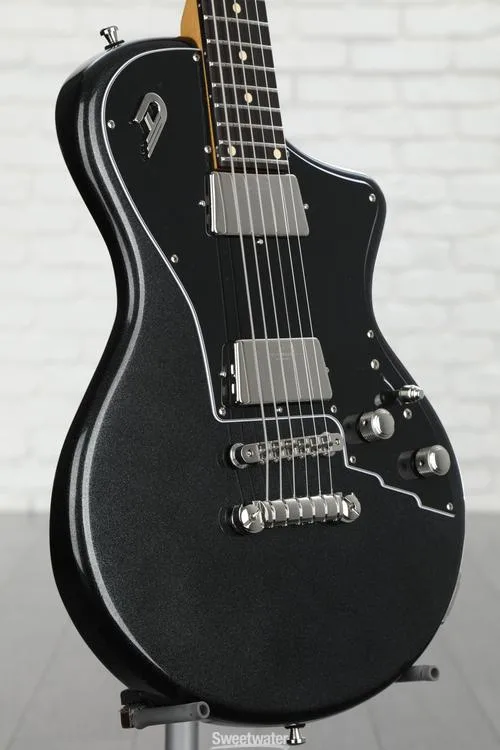  NEW
? Duesenberg Julietta Baritone Electric Guitar - Catalina Black