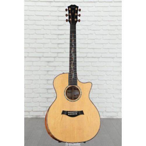  NEW
? Taylor Custom Catch #27 Grand Auditorium Acoustic-electric Guitar - Shaded Edge Burst, Aged Toner Top