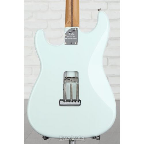  NEW
? Fender American Professional II GT11 Stratocaster - Sonic Blue, Sweetwater Exclusive