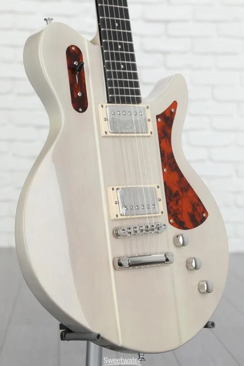  NEW
? Eastman Guitars Juliet Electric Guitar - Pamona Blonde