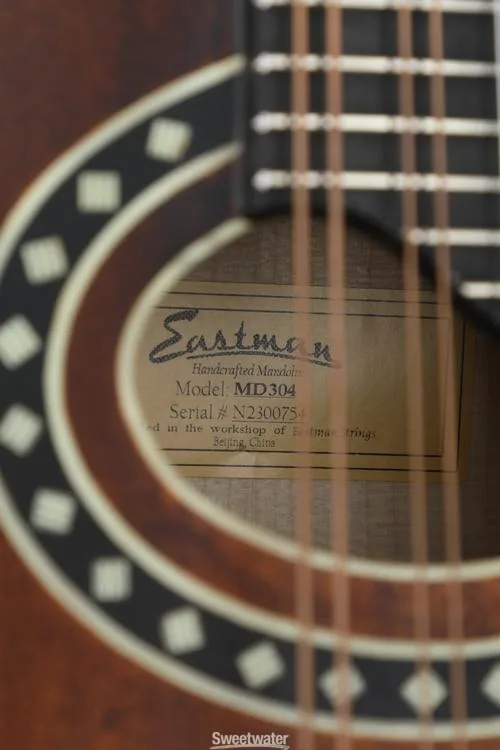  NEW
? Eastman Guitars MD304 A-style Mandolin - Classic