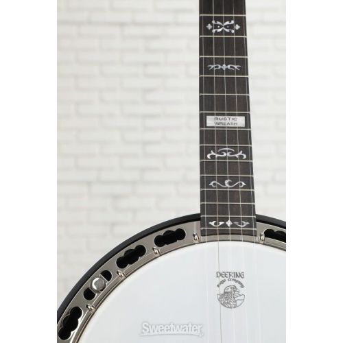  NEW
? Deering Rustic Wreath 5-string Resonator Banjo - Dark Walnut