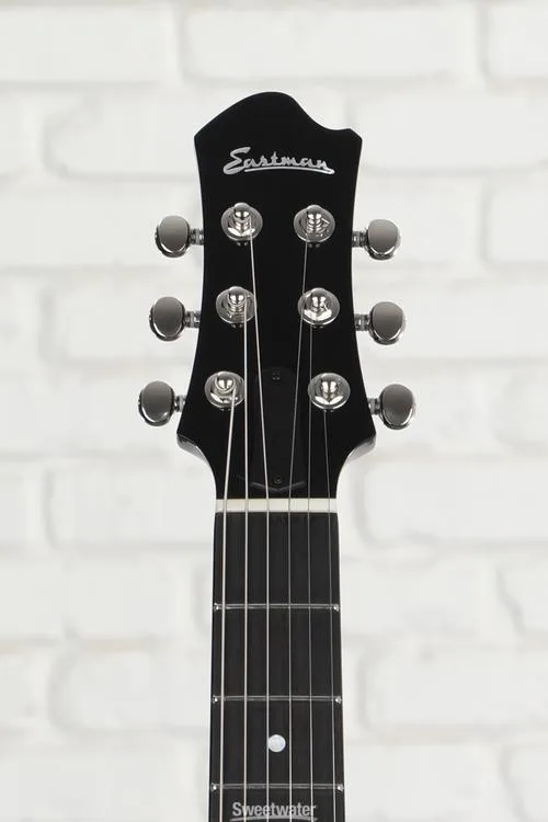  NEW
? Eastman Guitars Romeo NYC Semi-hollowbody Electric Guitar - Black
