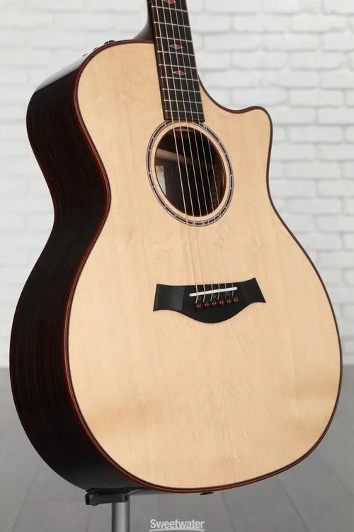 NEW
? Taylor Custom Catch #14 Grand Auditorium Acoustic-electric Guitar - Natural