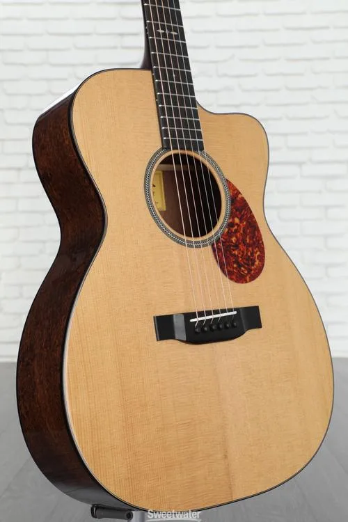 NEW
? Eastman Guitars E1OMCE-Special Acoustic-electric Guitar - Thermo-Cured Natural