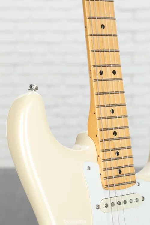  NEW
? Fender Lincoln Brewster Stratocaster Electric Guitar - Olympic Pearl with Maple Fingerboard