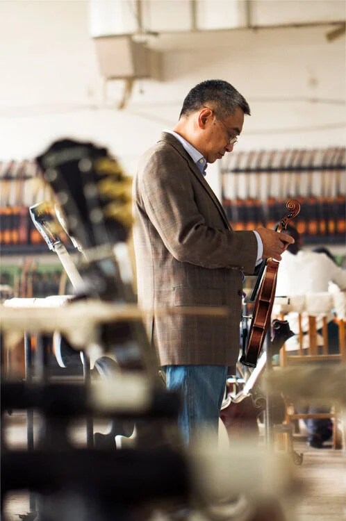  NEW
? Eastman Guitars AR480CE John Pisano 30th-anniversary Edition Archtop Hollowbody Electric Guitar - Sunburst