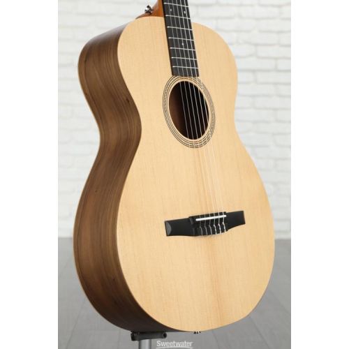  NEW
? Taylor Academy 12e-N Left-handed Nylon-string Acoustic-electric Guitar - Natural