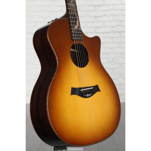  NEW
? Taylor Custom Catch #34 Grand Auditorium Acoustic-electric Guitar - Natural with Honey Yellow Top