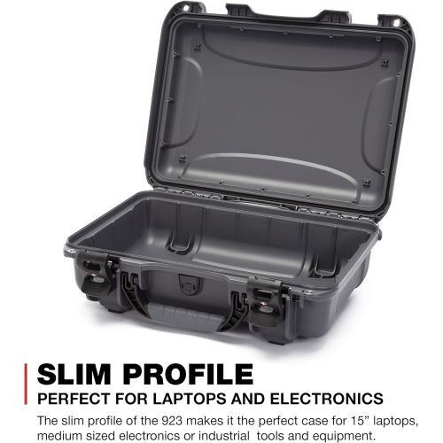  Nanuk 923 Waterproof Hard Case with Laptop Insert Kit - Silver