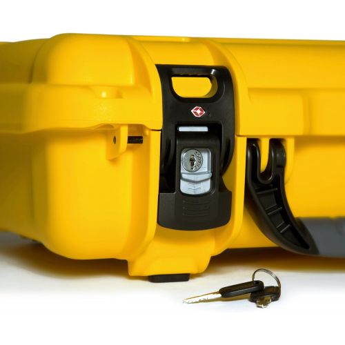  Nanuk 923 Waterproof Hard Case with Laptop Insert Kit - Yellow