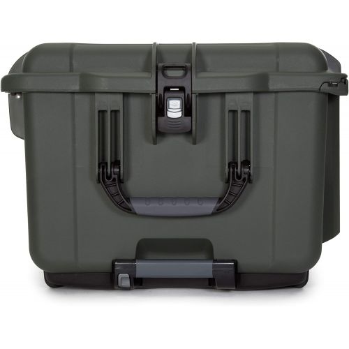  Nanuk 960 Waterproof Hard Case with Wheels and Padded Divider - Black